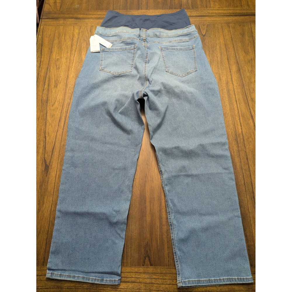 Time and Tru Maternity Straight Leg Jeans Light Wash Blue Size XXL 20 NWT - Picture 2 of 7